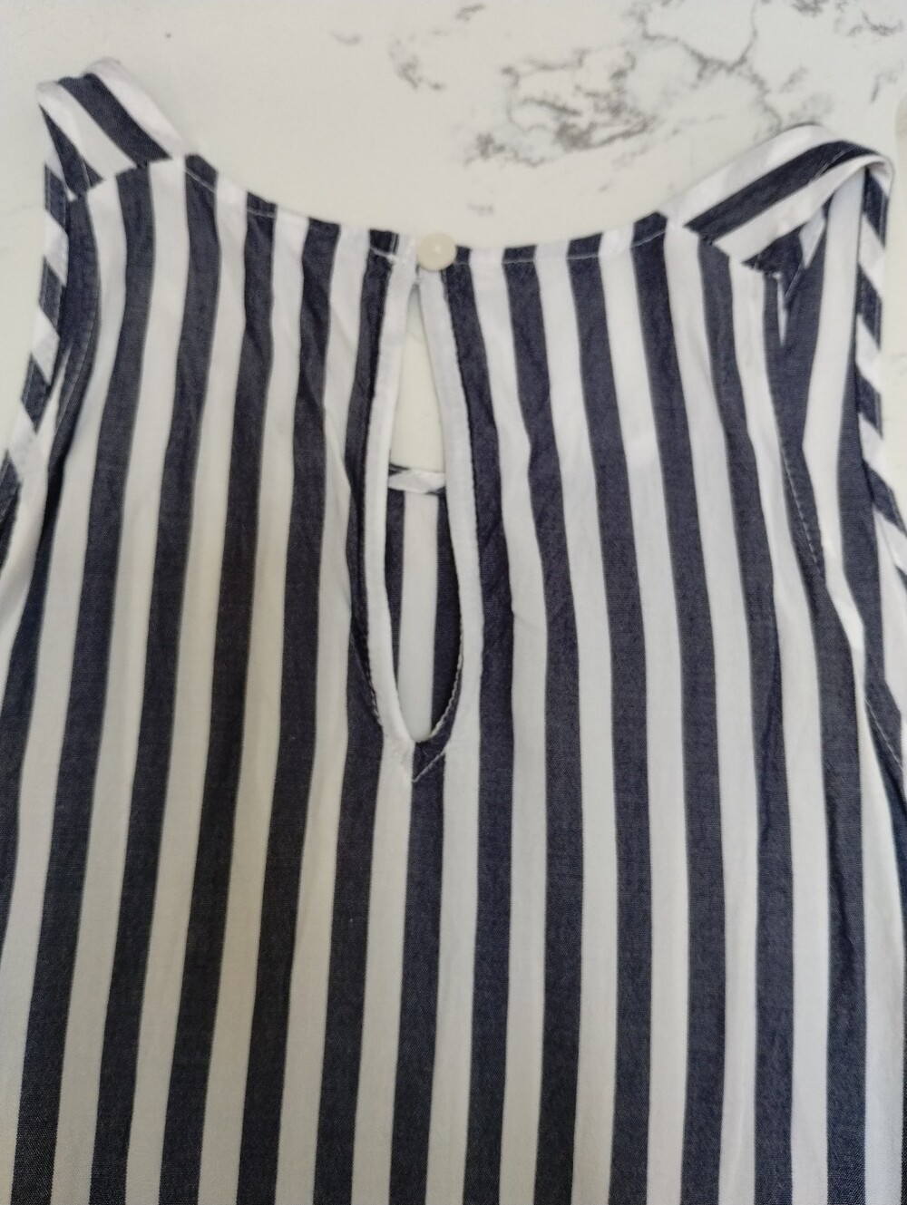 Old Navy Dark Blue and White Striped Lightweight Tank - Picture 5 of 8